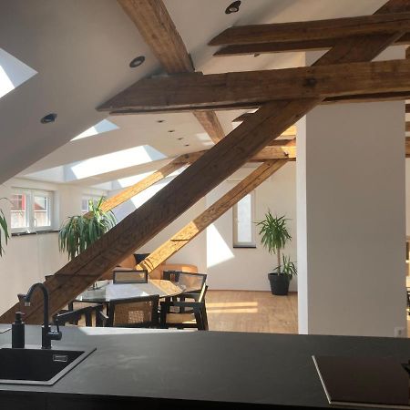 Split Rooftop Loft Exterior photo