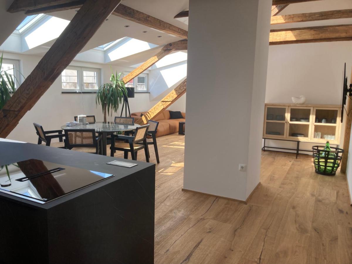 Split Rooftop Loft Exterior photo